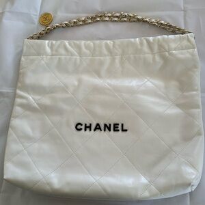 Chanel 22 White Leather Bag